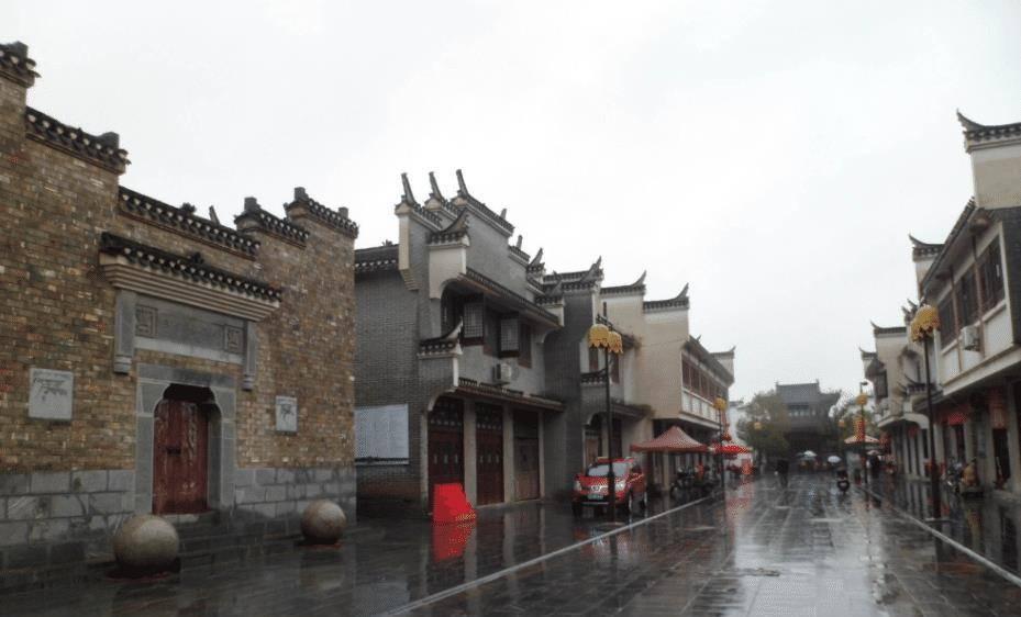 四川有座“废弃”的小镇,曾经辉煌一时,如今被改造为文旅小镇